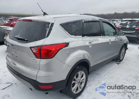 2019 Ford Escape Se z USA, uszkodzony, nr VIN 1FMCU0GD3KUA14833